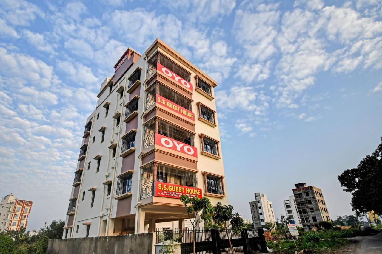 Oyo Flagship 84655 S S Guest House Calcutta Eksteriør billede